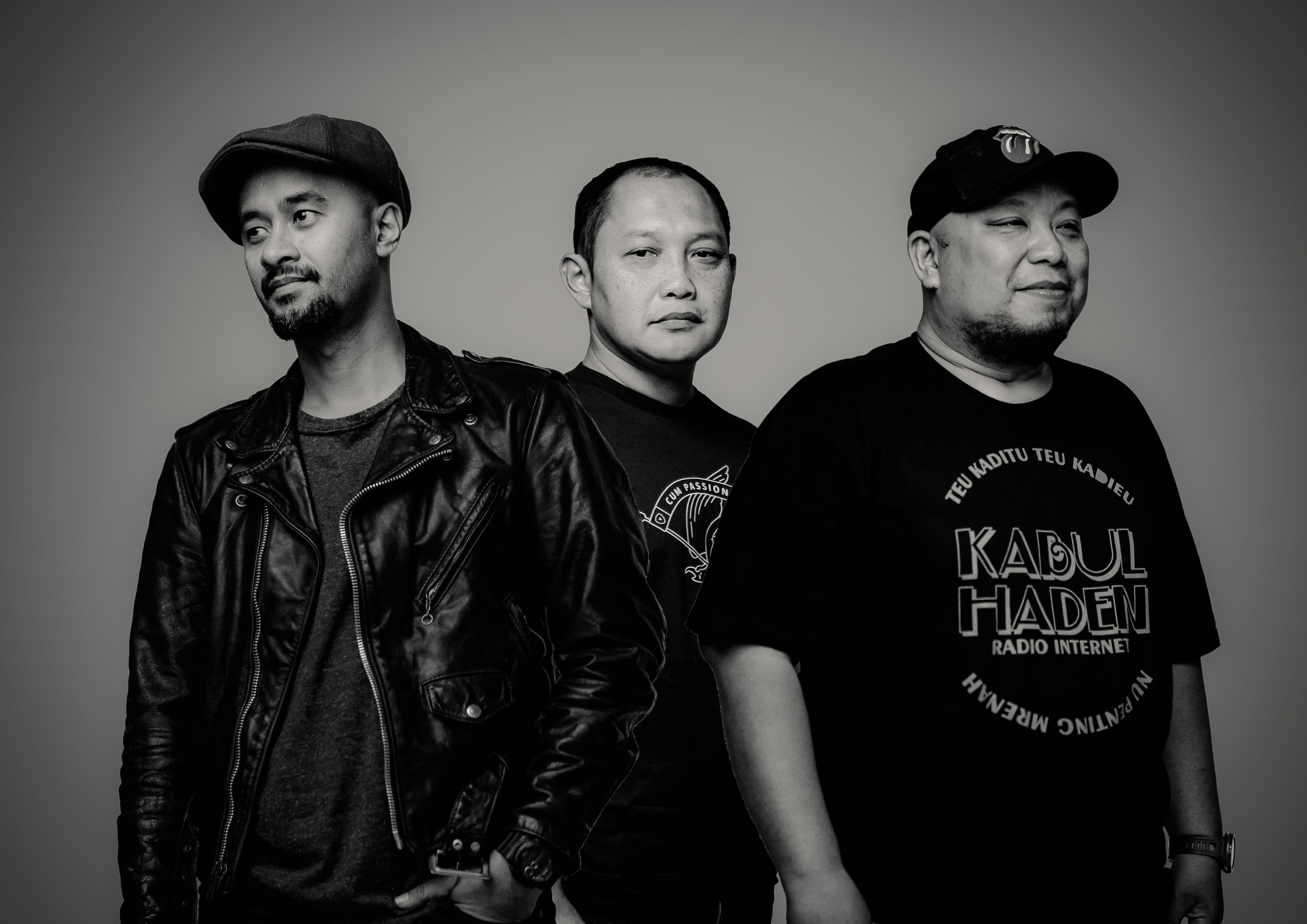 Pure Saturday Rilis Single Terbaru Berjudul 'Love Divine'