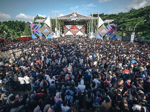 Pensi Sebagai Denyut Nadi Industri Musik Indonesia